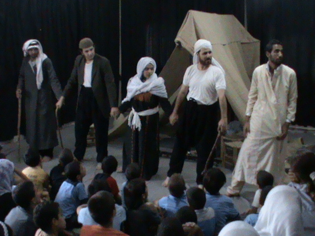 مسرحية سنرجع 10-2011